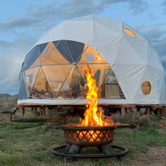 Desert Dome Escape - Sleeps 6+
