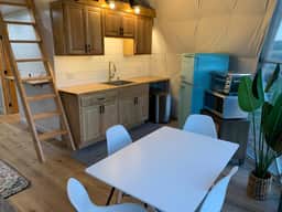 Desert Dome Escape - Sleeps 6+