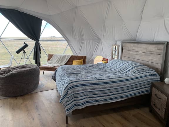 Desert Dome Escape - Sleeps 6+